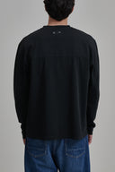BLACK LONGSLEEVE TEE
